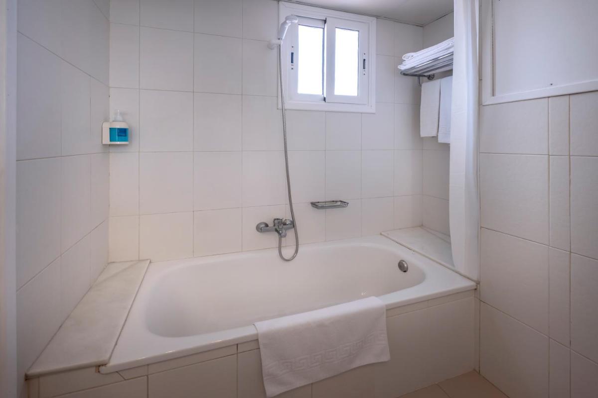 Hotel GHT Simeon - Housity