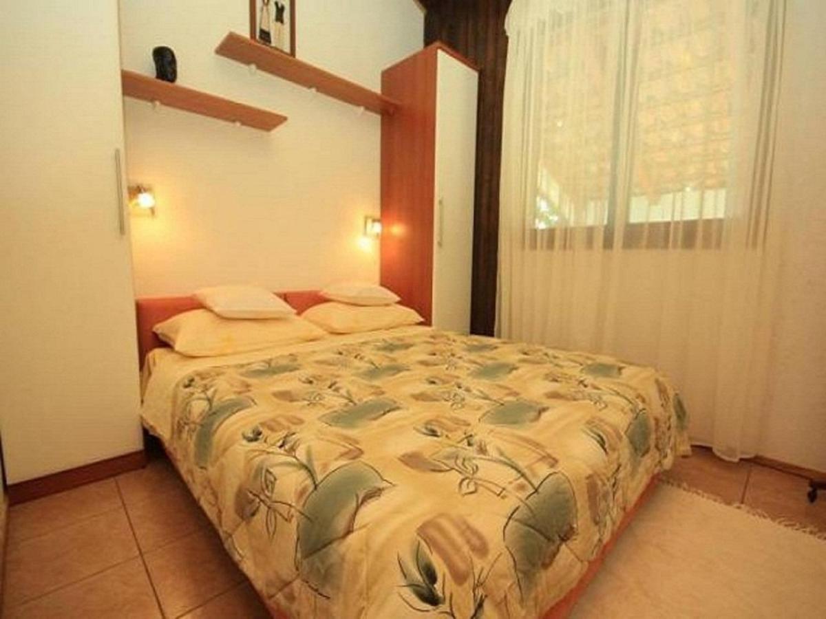 Apartment Dady with a large covered terrace - Housity