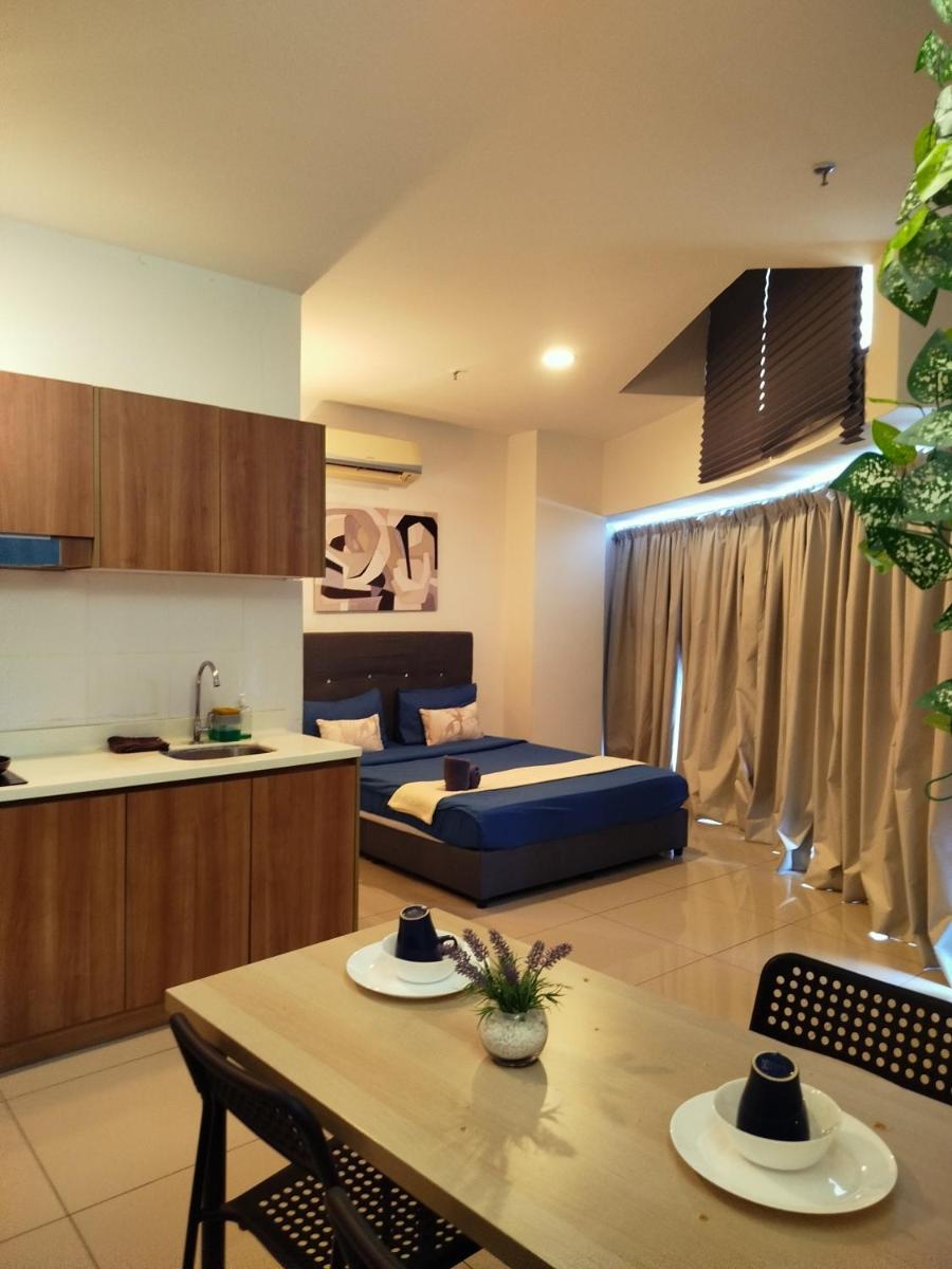 EntireUnits, Pool,Parking,Jaya One,Pacific Towers,Petaling Jaya - Hizvo