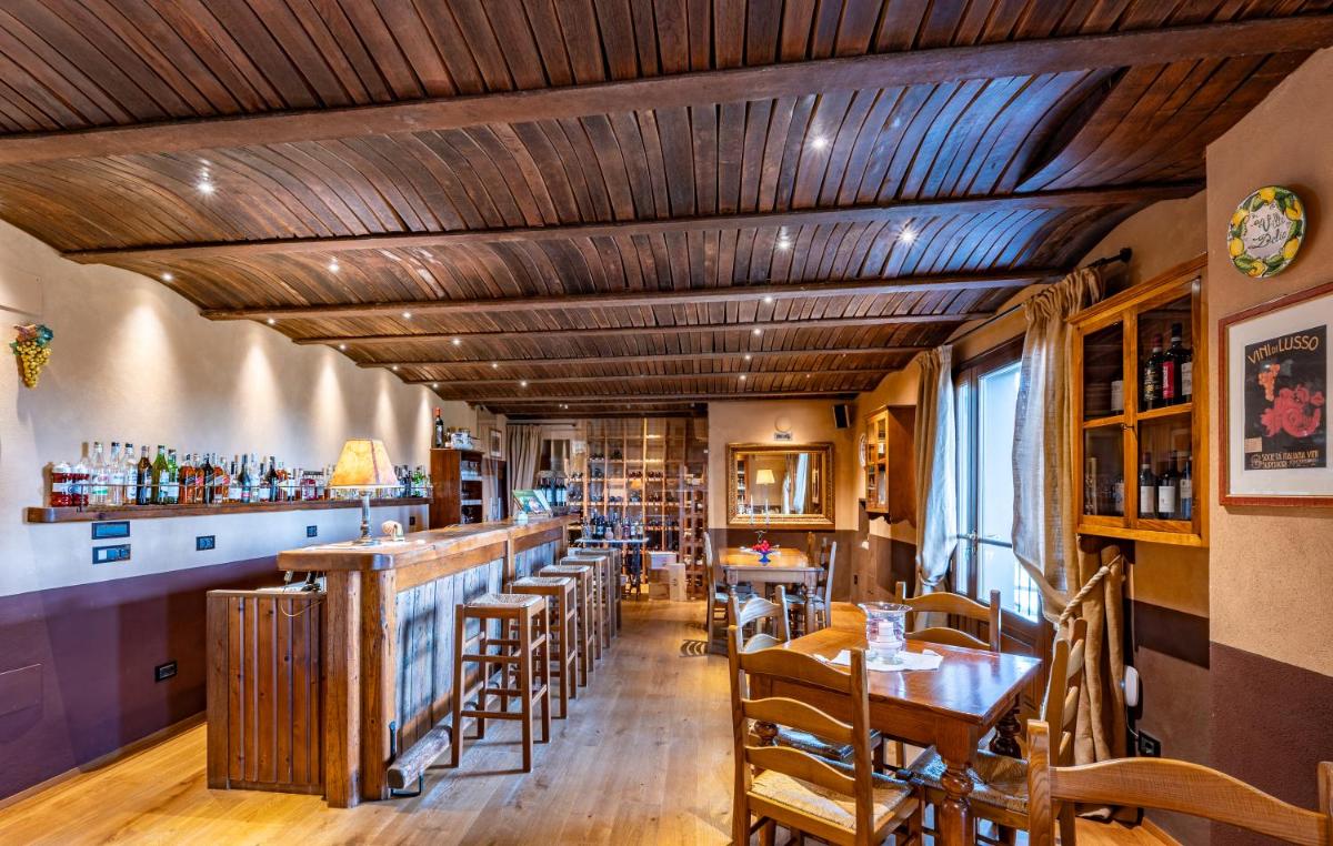 Villa Delia Hotel and Cooking School - Housity