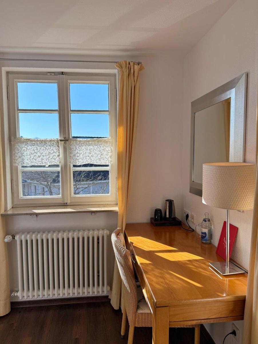 Gasthof Blume Offenburg Hotel & Restaurant - Housity