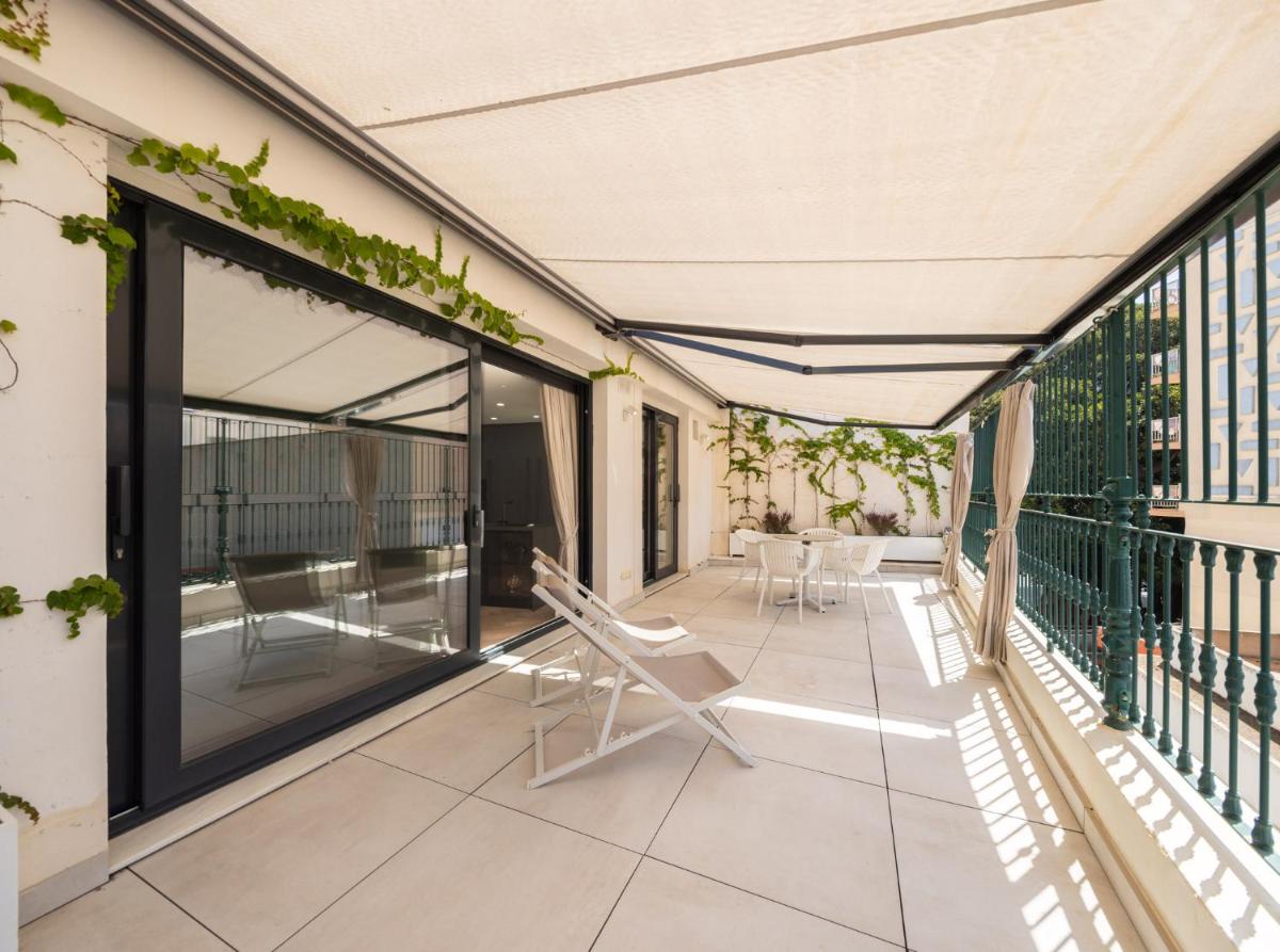 La Casa de las Flores - Housity