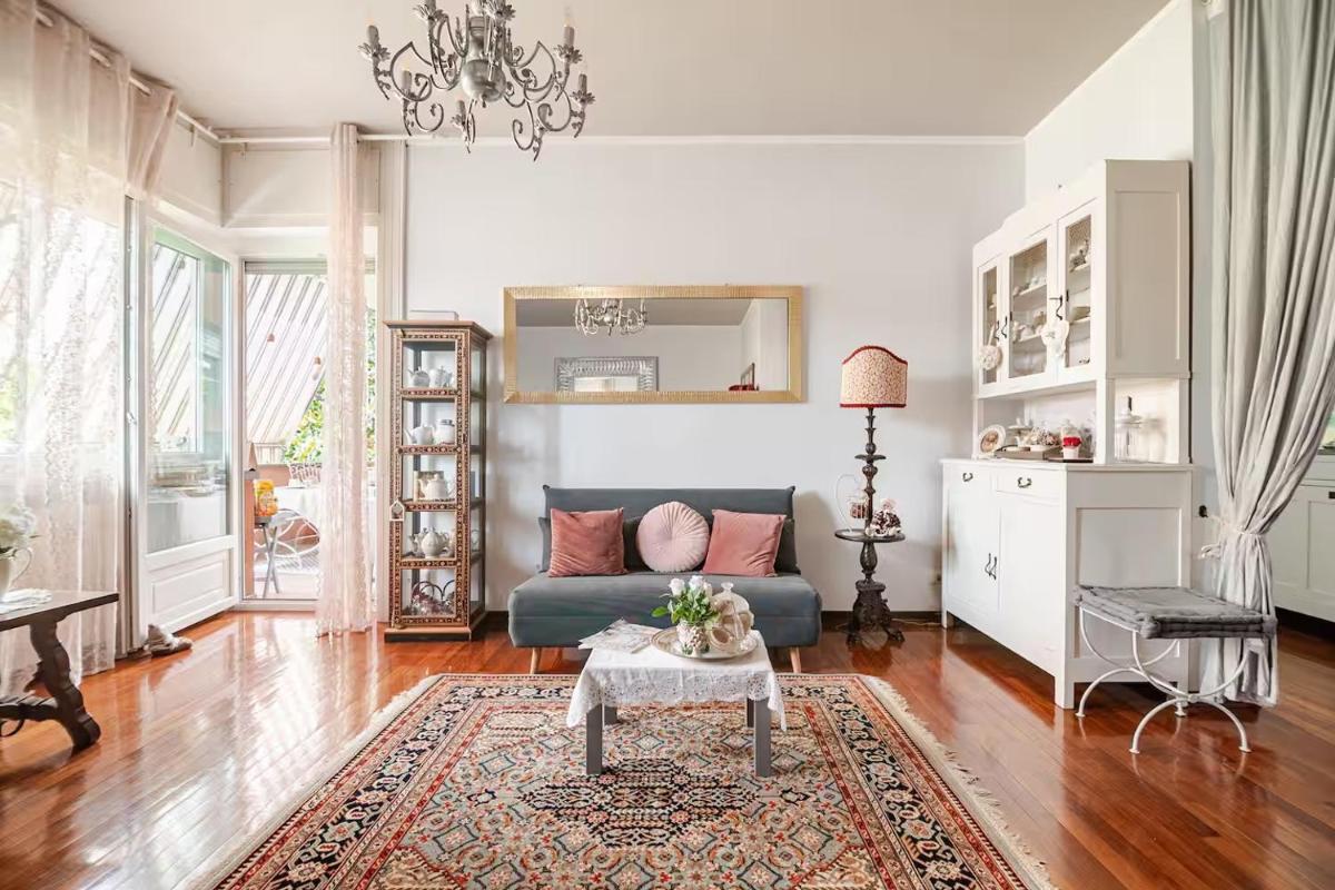 B&B La Casa di Pamela - 5 min Lago Varese - Housity