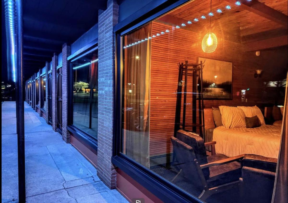adoba inn Charlevoix - Housity
