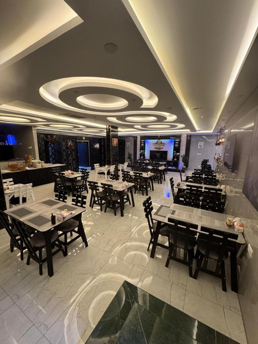 Nice View Dazzling Hotel فندق الأطلالة الجميلة للعائلات فقط - Housity