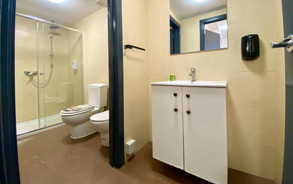 Apartment for 6 guest near metro can vidalet - Housity