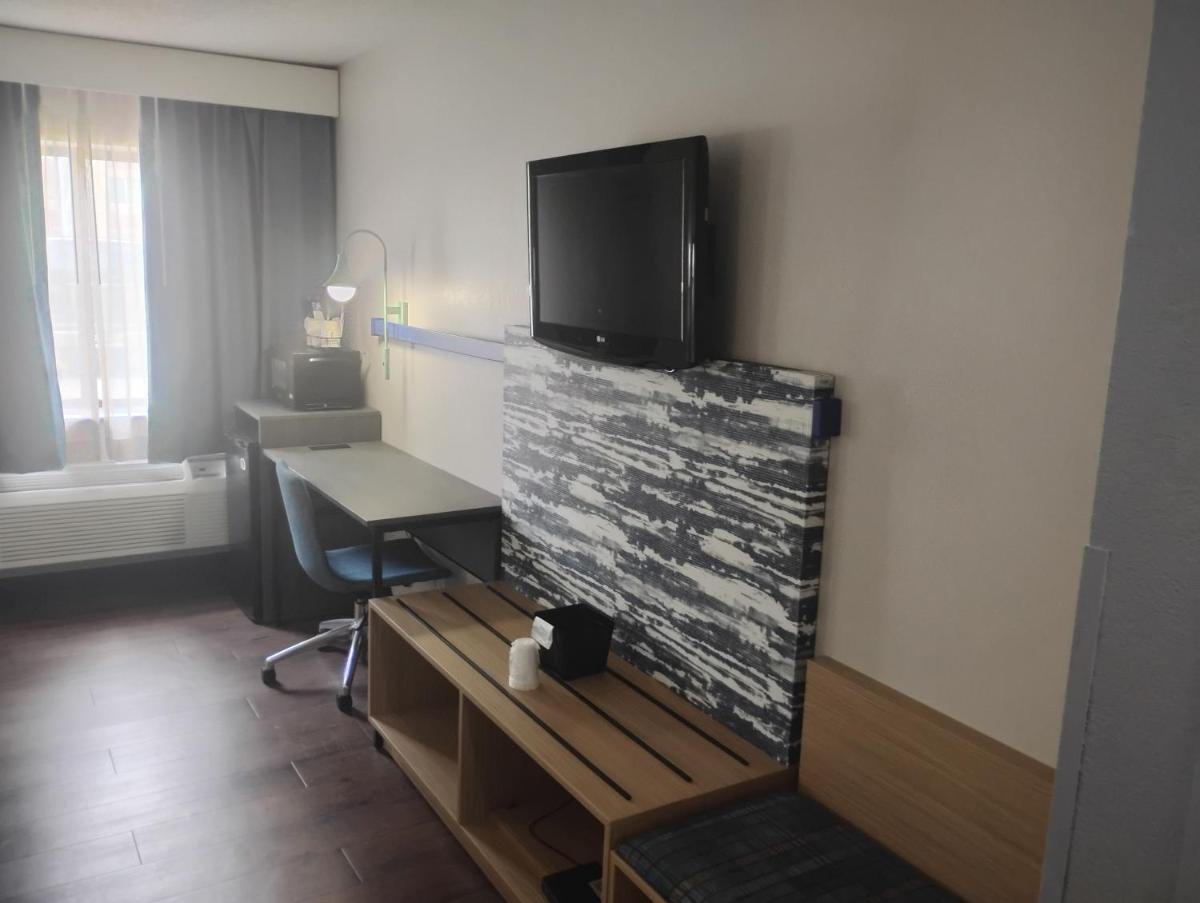 Battle Creek Hotel - Housity
