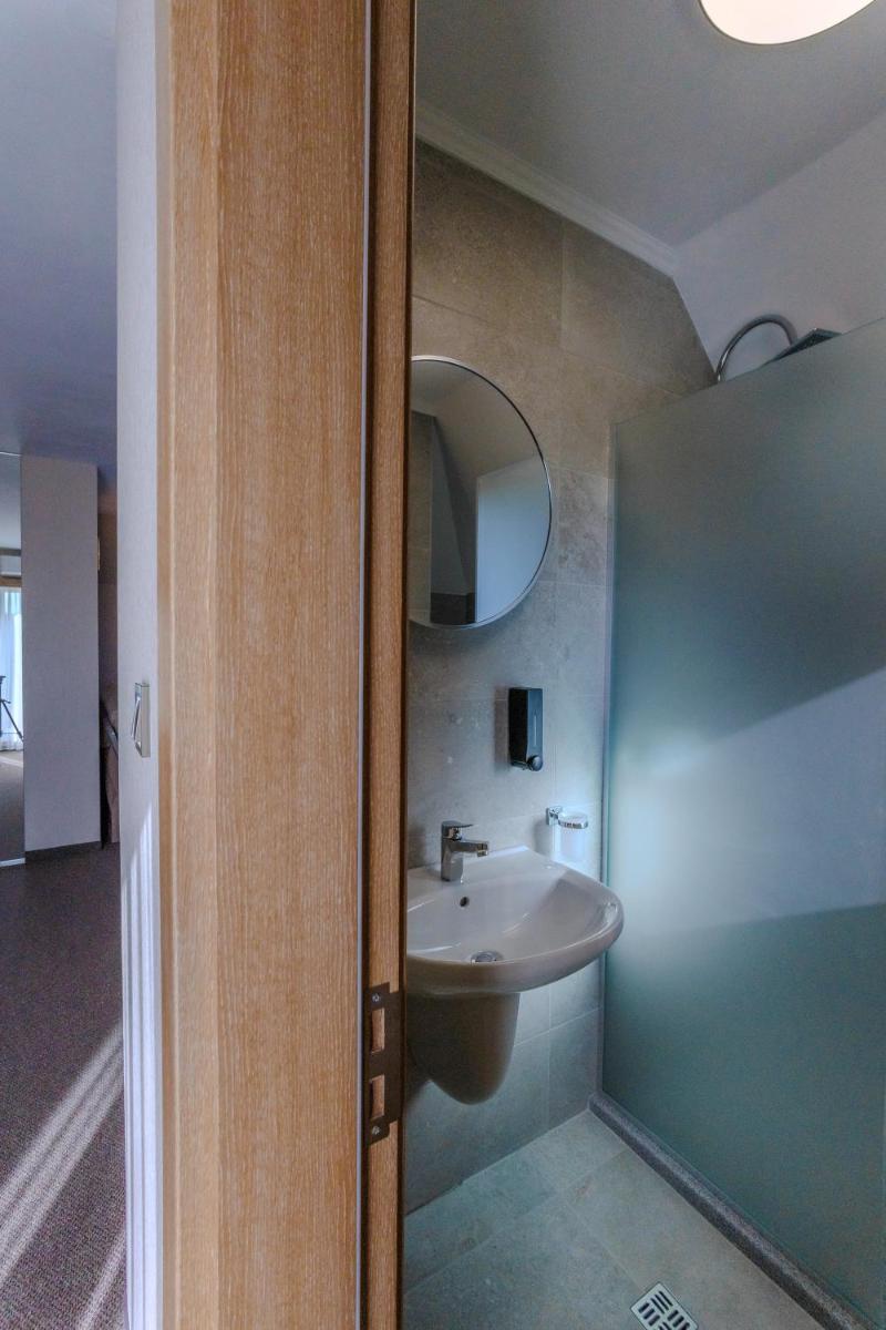 Family Hotel Deja Vu - Housity