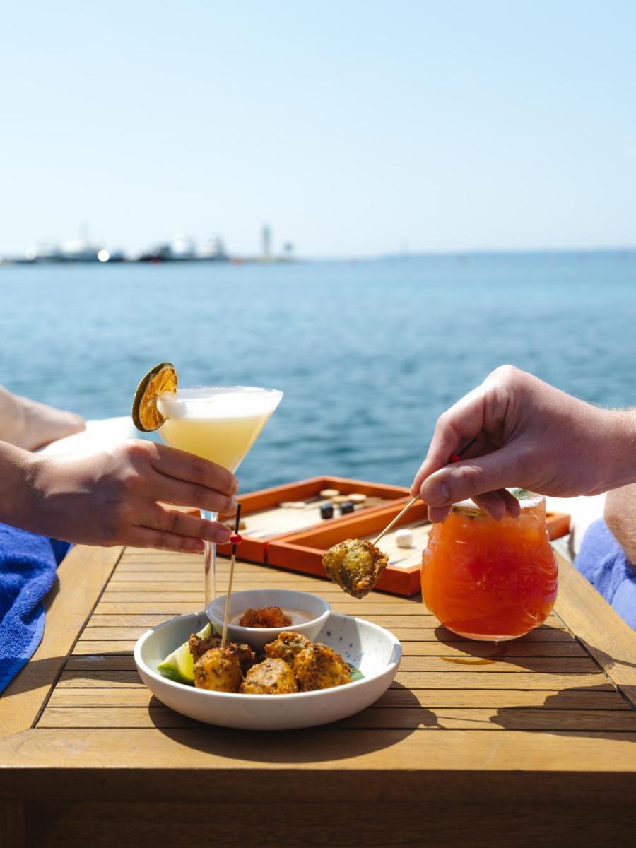 Boissons dans l'établissement Hôtel Belles Rives