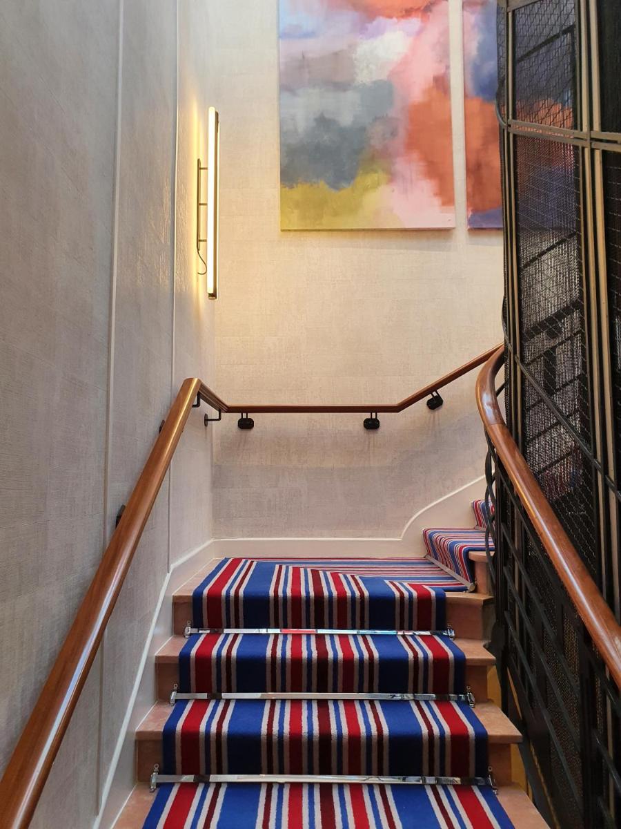 Photo de la galerie de l'établissement Hôtel Belles Rives, à Juan-les-Pins