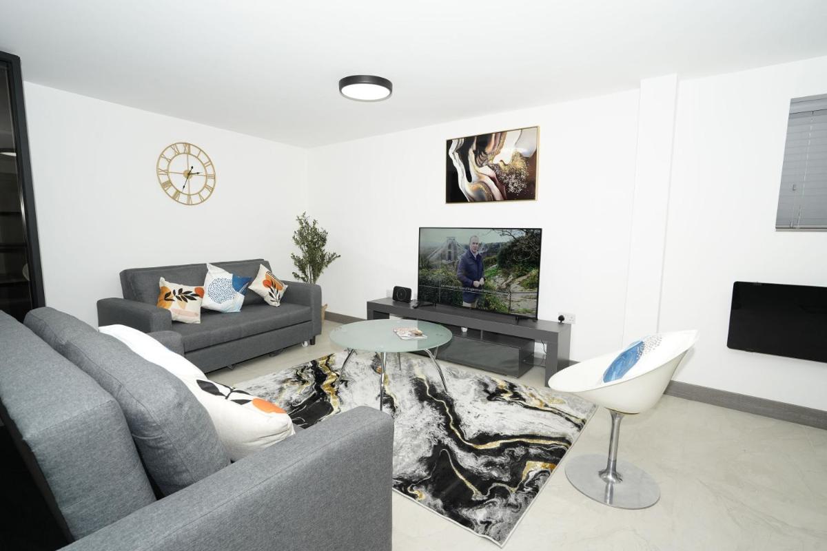 Leicestershire Aparthotels - Field Street Court - Housity