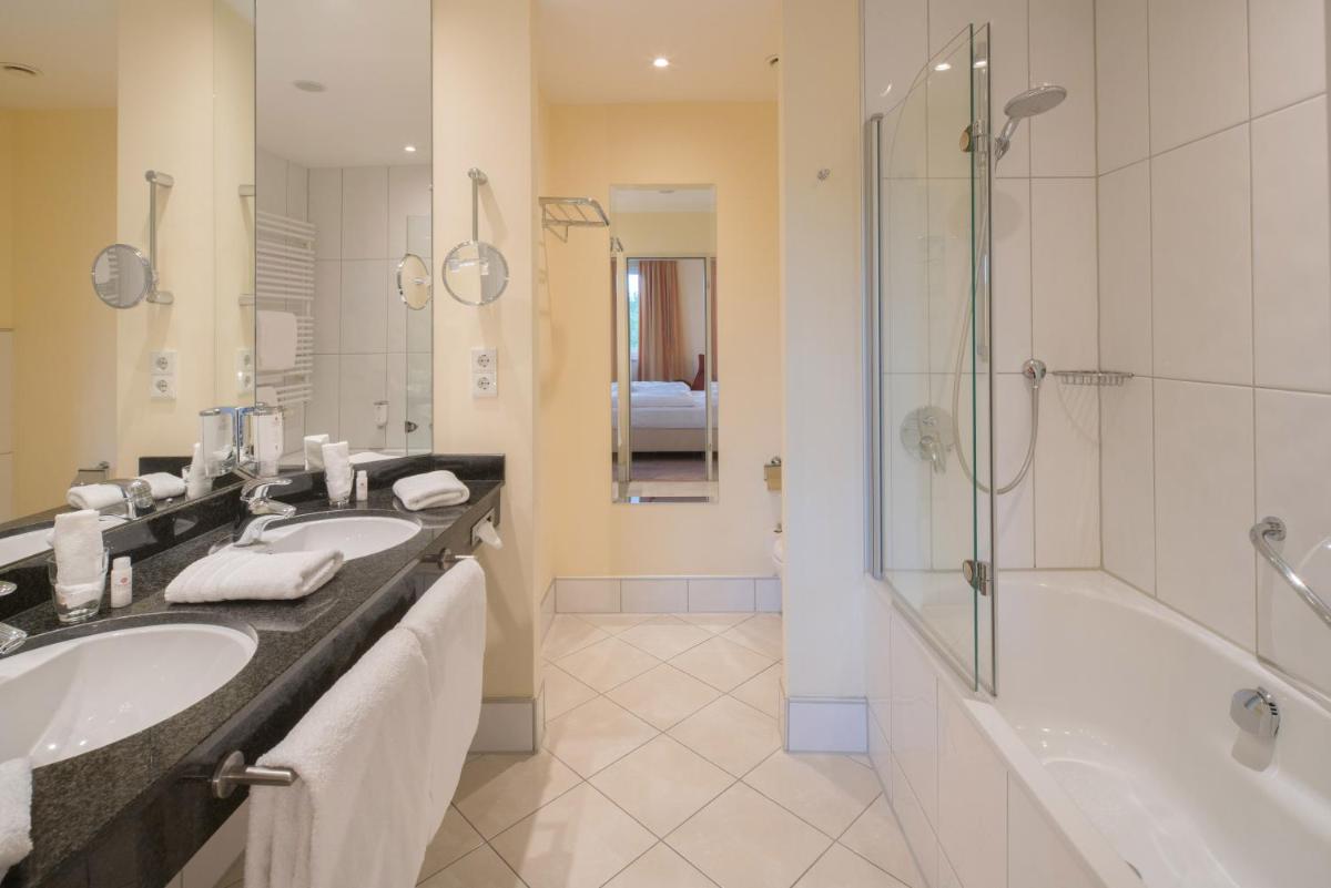 Best Western Premier Castanea Resort Hotel - Housity
