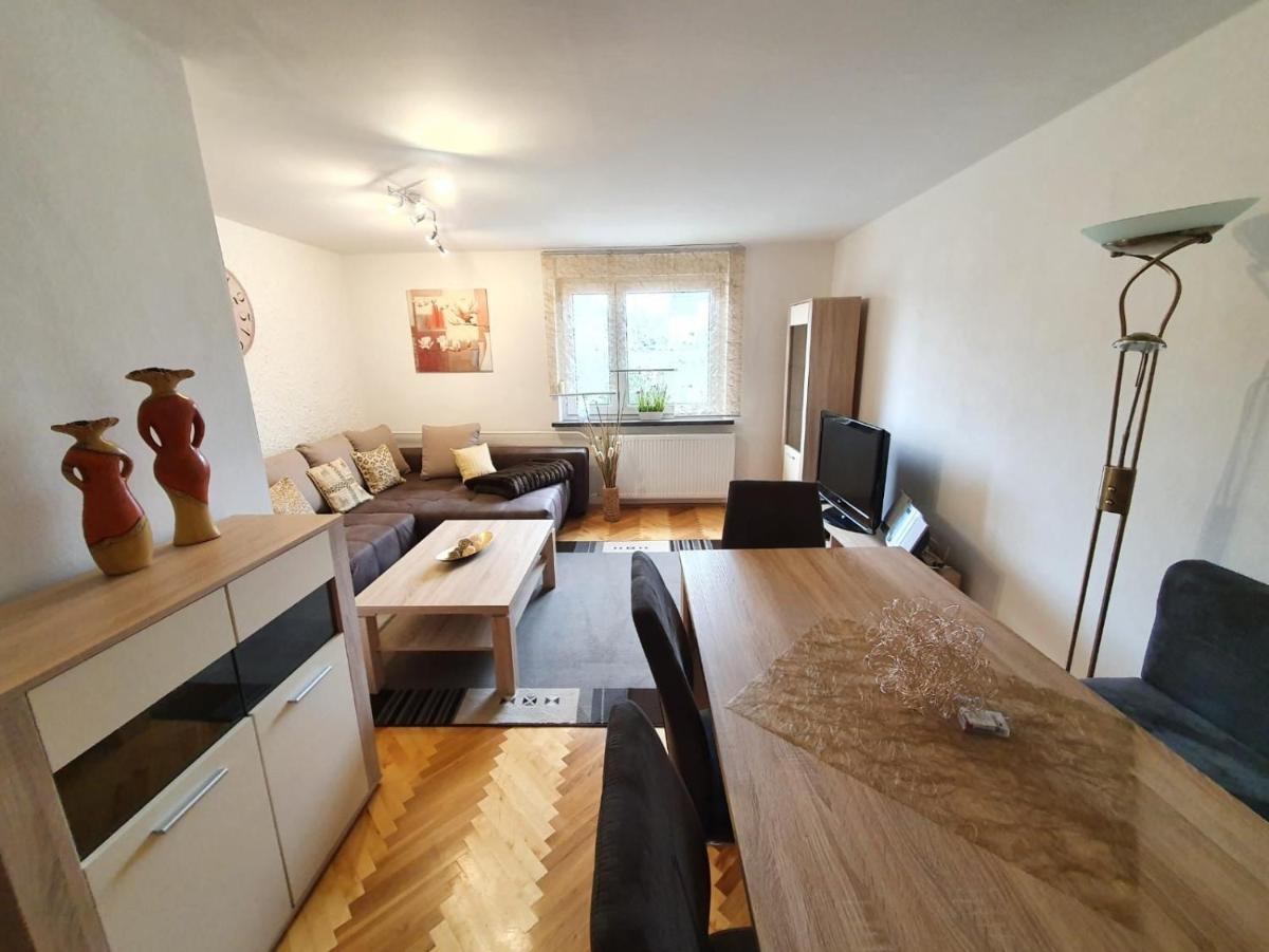 Ferienwohnung Bergblick - Housity