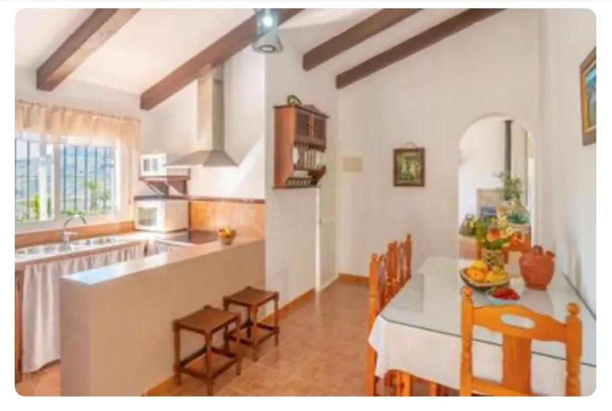 Welcoming chalet with lake and mountain view - El Gastor - Housity