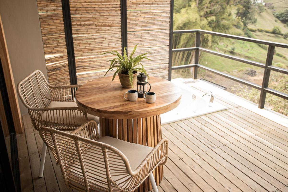 La Pausa Hotelbistro - Housity