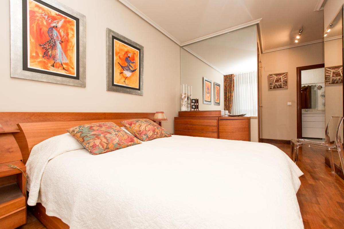 Apartamento céntrico con vistas a la Ría! garaje, ideal 2-4 - Housity