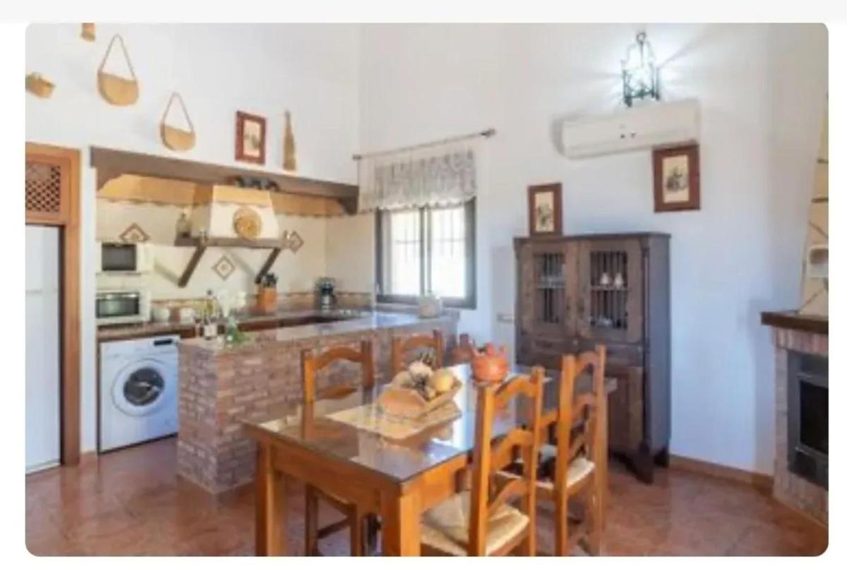 Comfortable Chalet in El Gastor with Private Pool - Housity