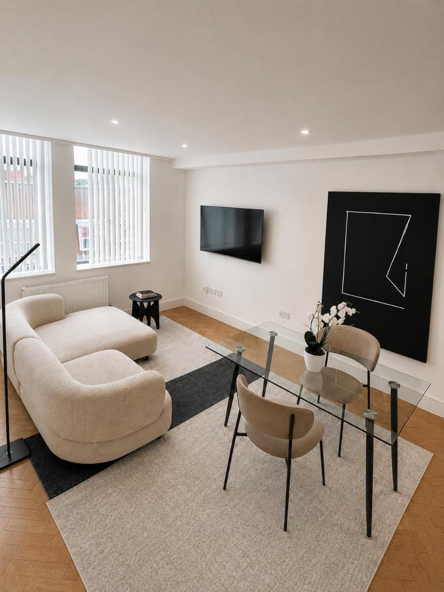 Parkway House - Housity