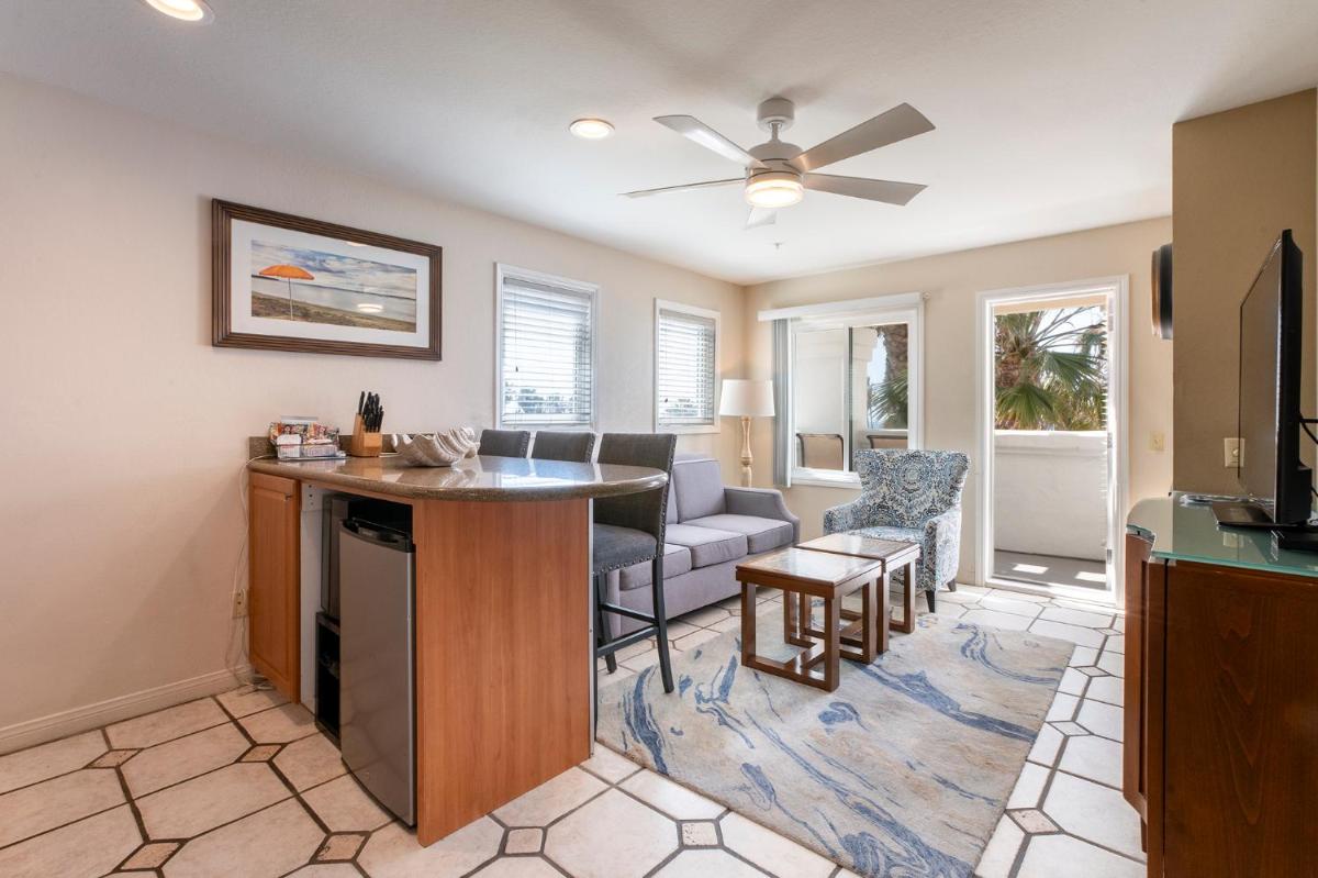 San Clemente Cove Resort - Housity