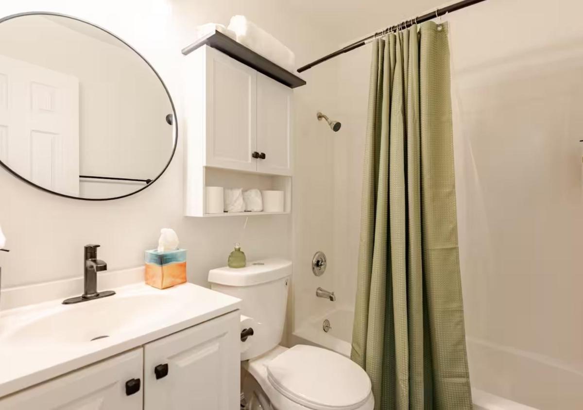 7 min to Brushy Creek Retreat 3BR with Office - Housity