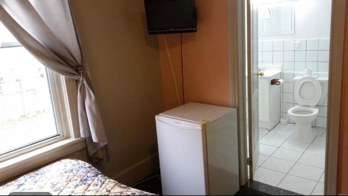 A Voyageur's Guest House - Housity