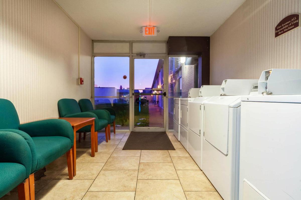 Quality Inn and Conference Center I-80 Grand Island - Housity