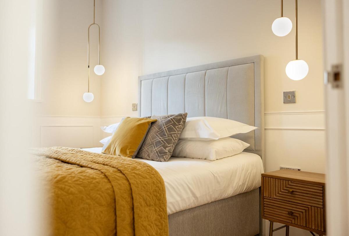 WENSLEYDALE, OLD SCHOOL ROOMS - Ground Floor Luxury Apartment in Richmond, North Yorkshire - Housity