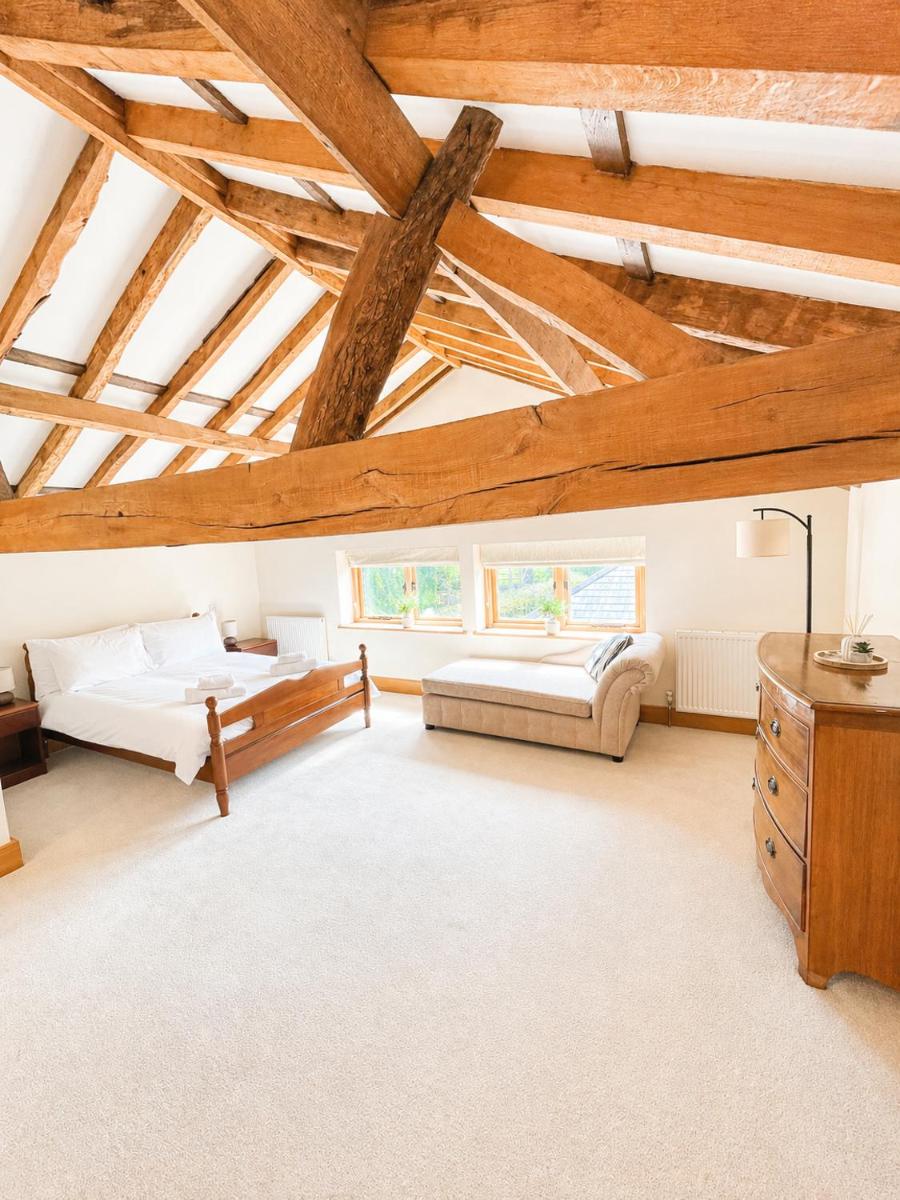 Coft Hall Barn - English Countryside Retreat - Housity