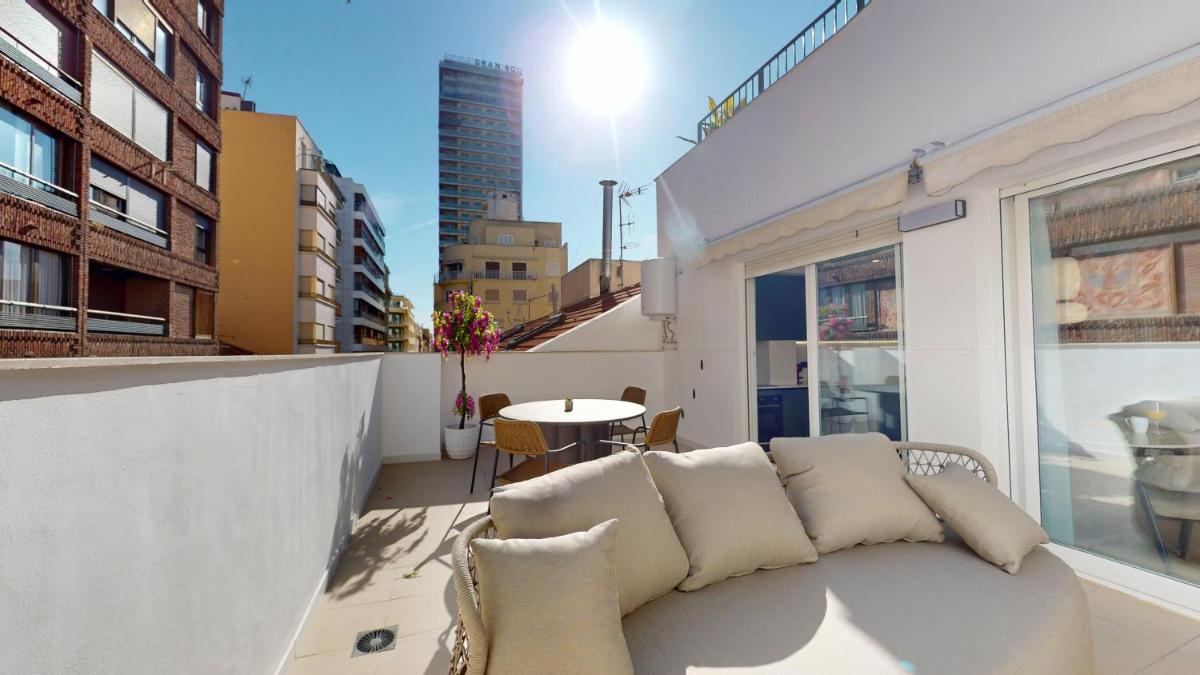 Myflats La Marina - Housity