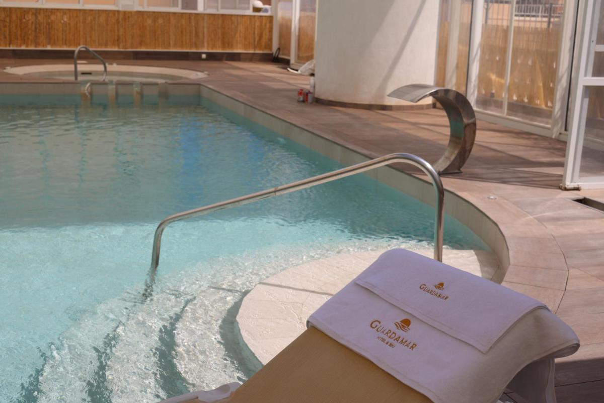 Hotel Guardamar - Housity