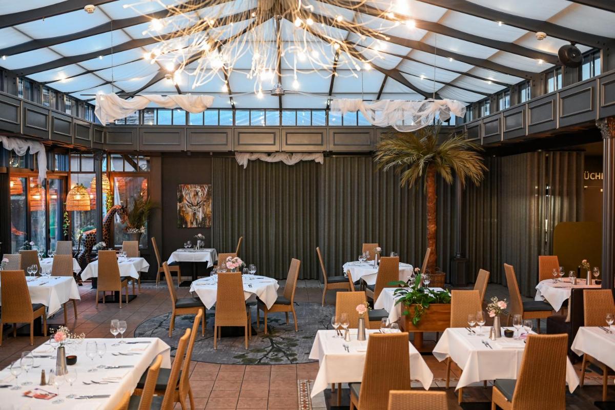 Seehotel Niedernberg - Das Dorf am See - Housity