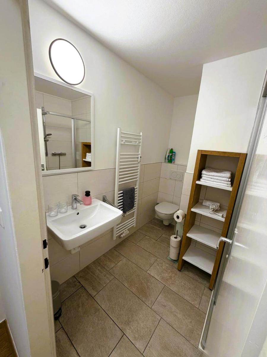 Schönes Ferienappartment in Zell am See: zentral gelegen und Nähe der Areitbahn und dem Zeller See - Housity