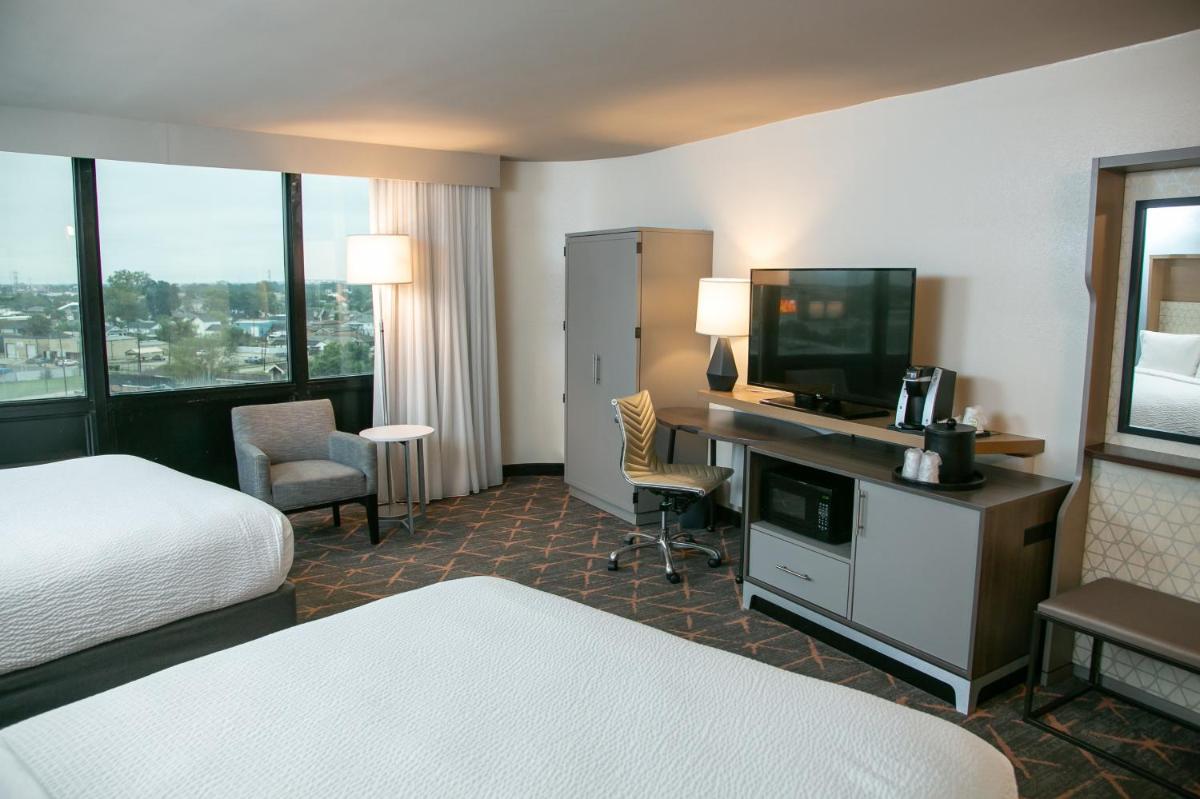 Holiday Inn New Orleans West Bank Tower by IHG - Housity