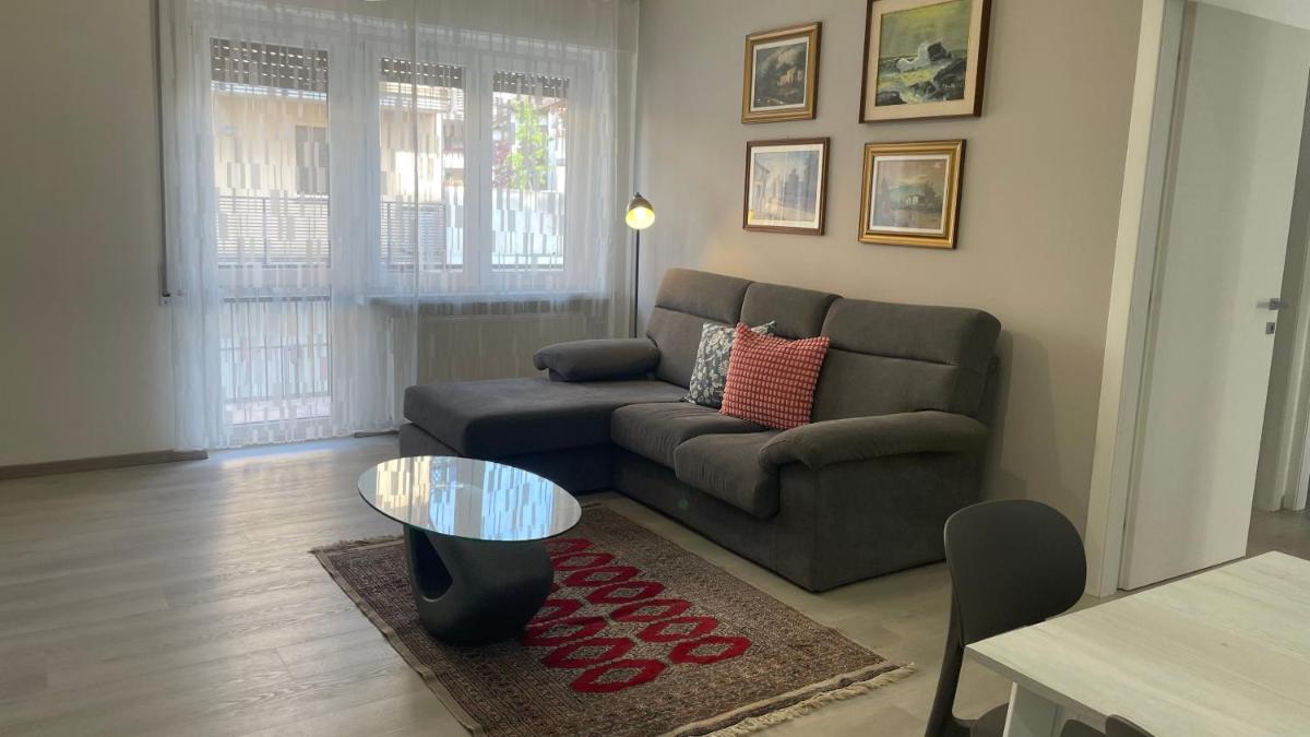 Dolomiti Appartamenti - Easy Travel Feltre - Housity