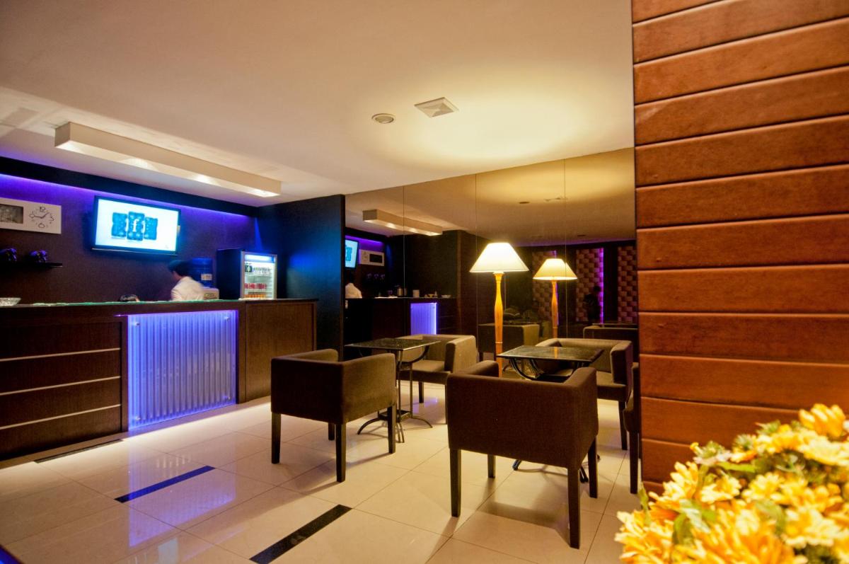 Suitetrails - Grand Sakura Hotel