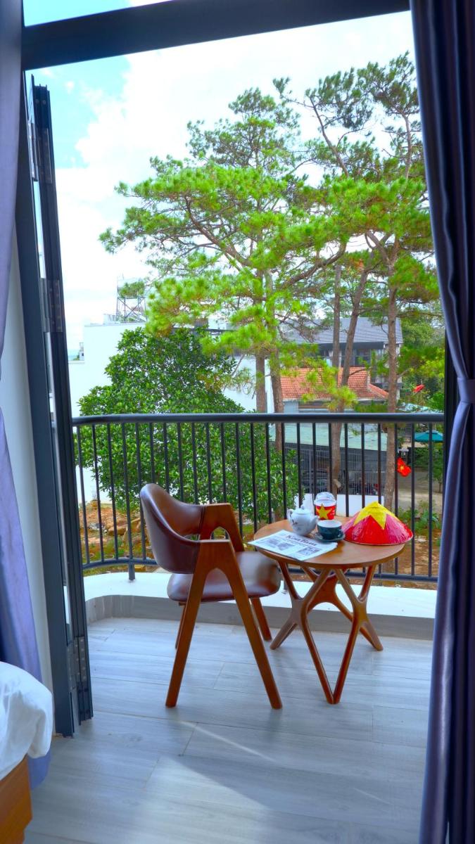 Diamond Luxury Hotel & Café Măng Đen - Housity