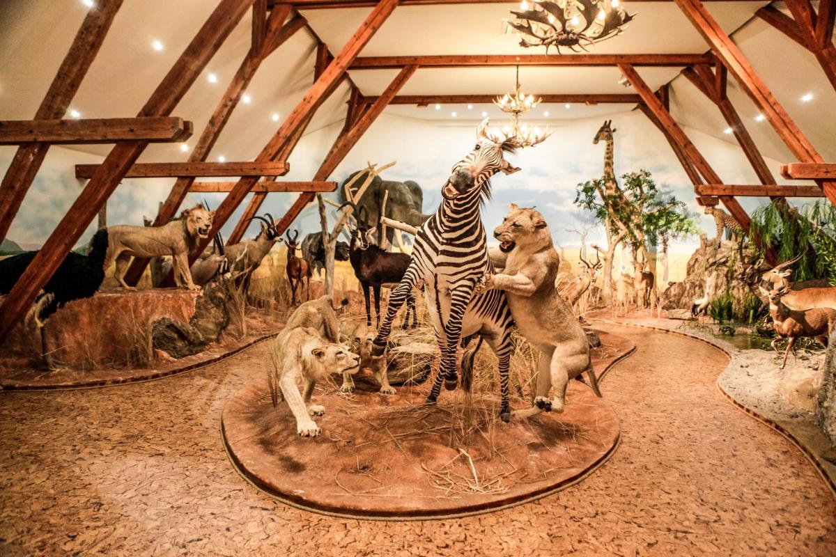 Suitetrails - Hunor Hotel és Étterem