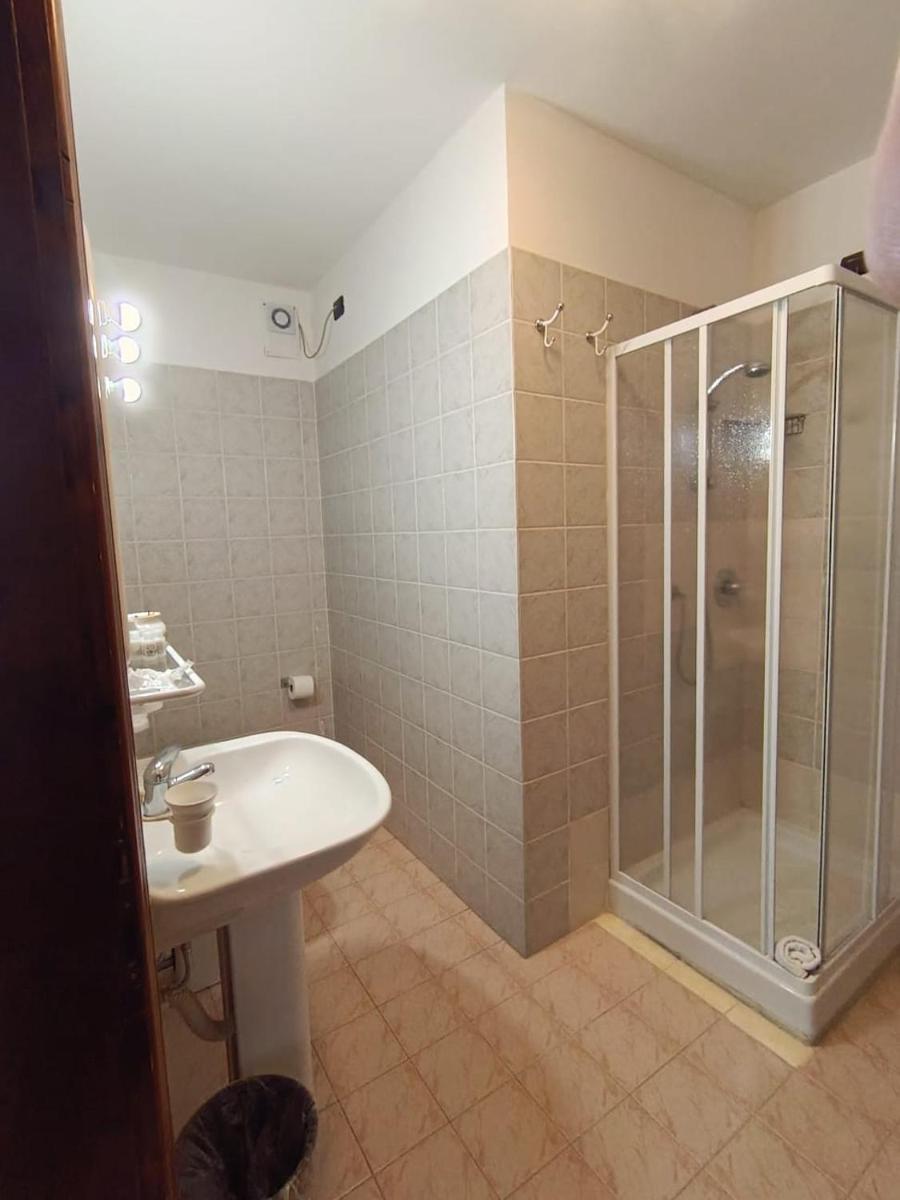 Hotel Residence Sant'Uberto - Housity