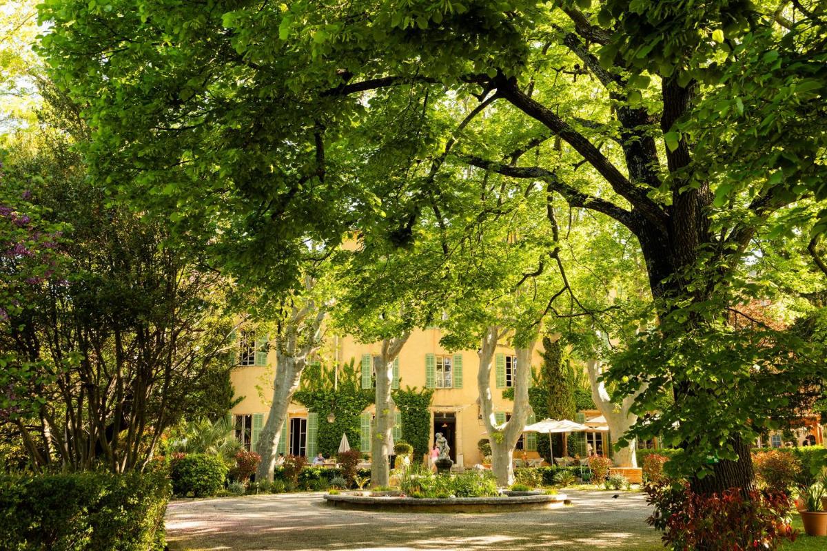 Jardin de l'établissement Hôtel - Restaurant & Spa La Magdeleine - Mathias Dandine