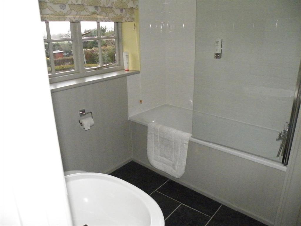 The Countryman Inn - Housity