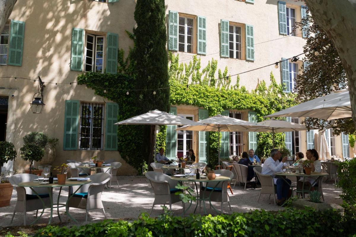 Jardin de l'établissement Hôtel - Restaurant & Spa La Magdeleine - Mathias Dandine