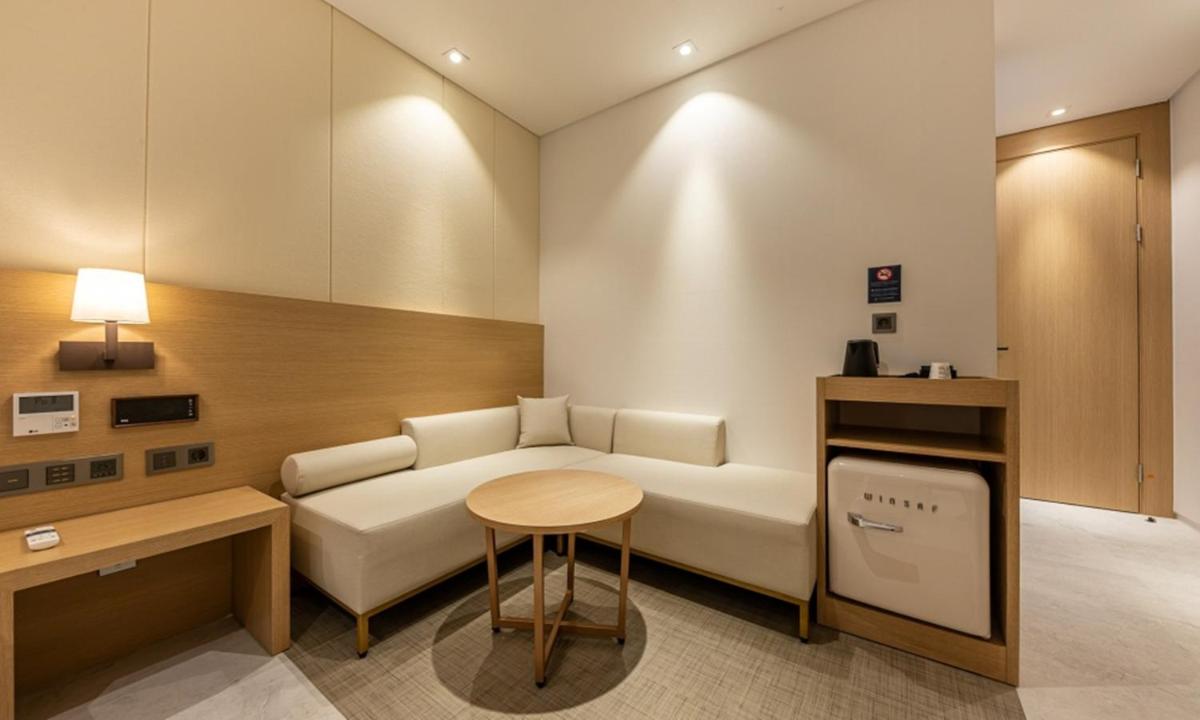 Masan Daisy Hotel - Housity
