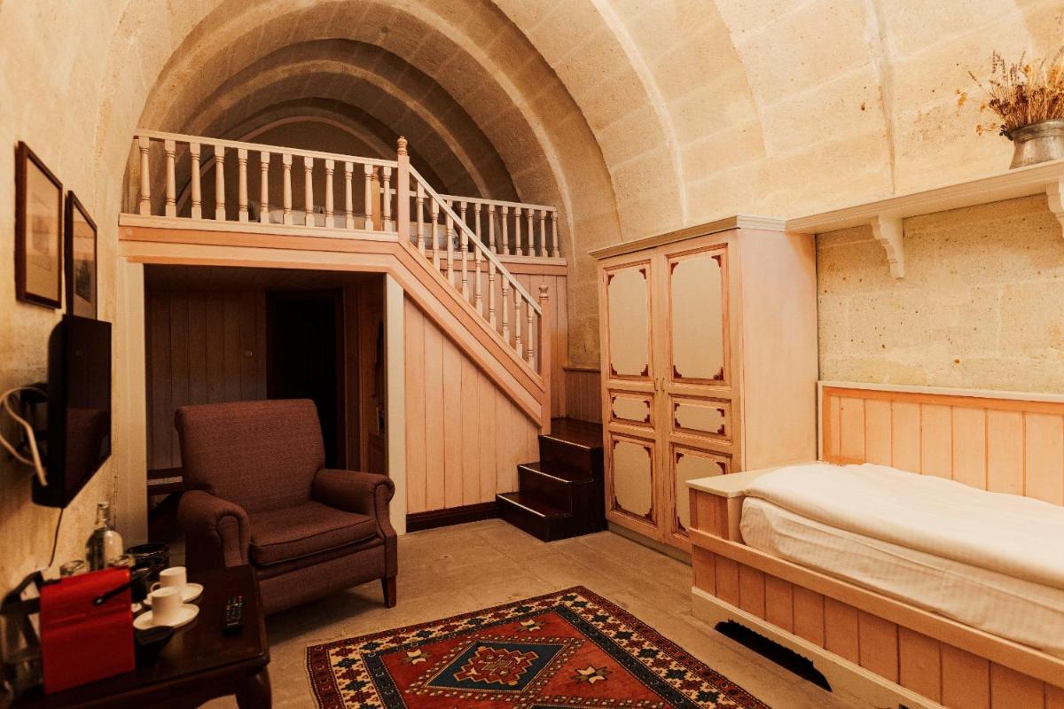 Gul Konakları - Sinasos - Special Category - Housity