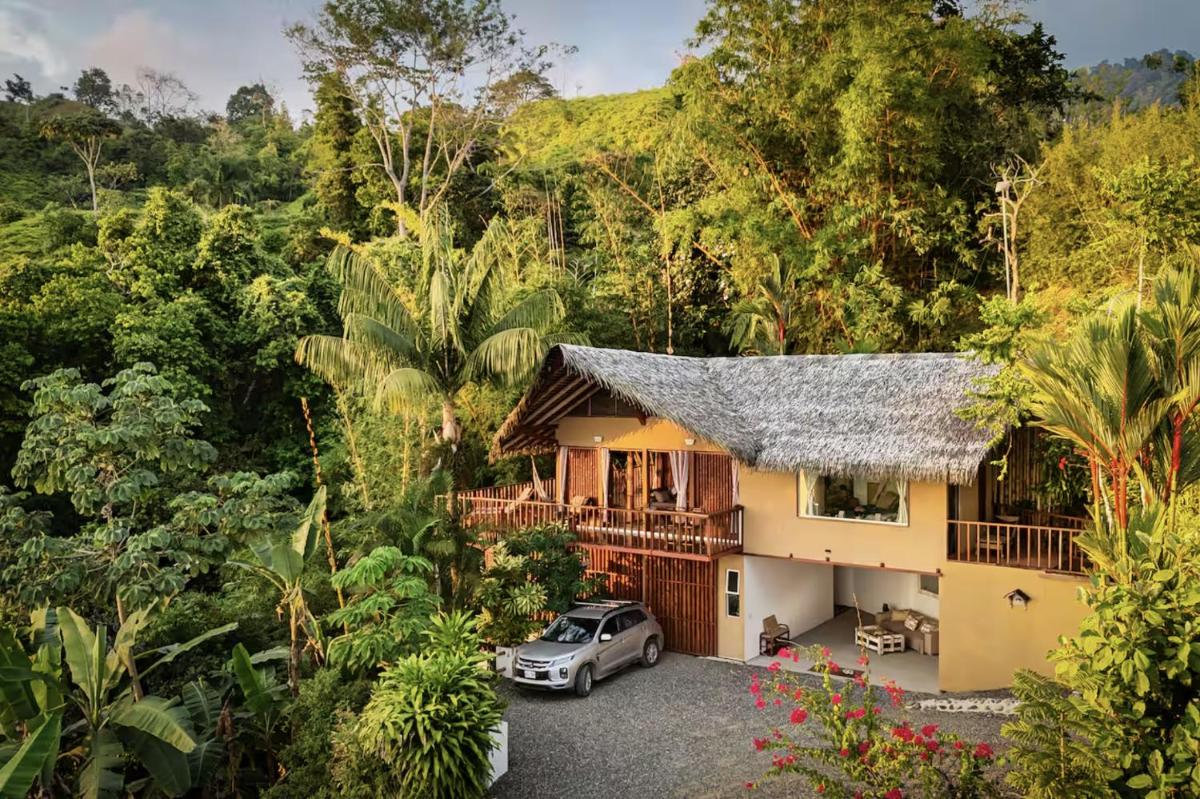 Pura Vida Ecolodge - Housity