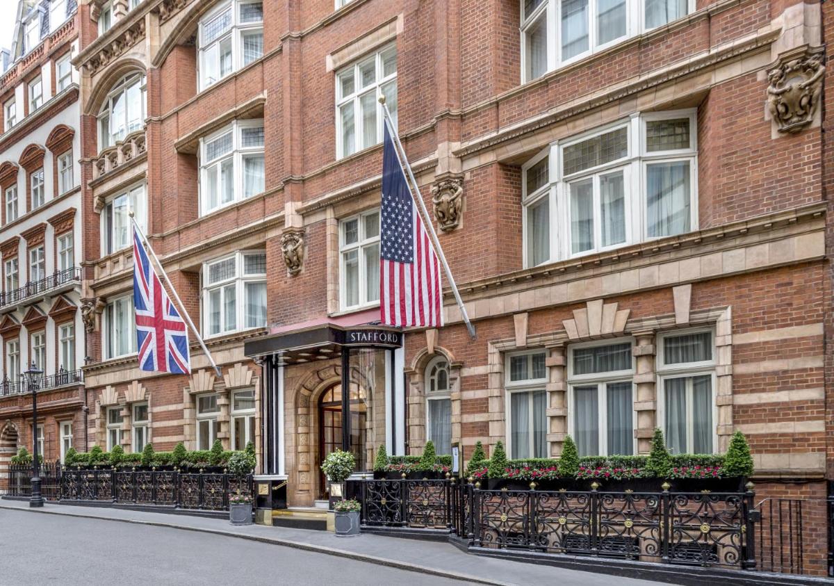 The Stafford London - Housity