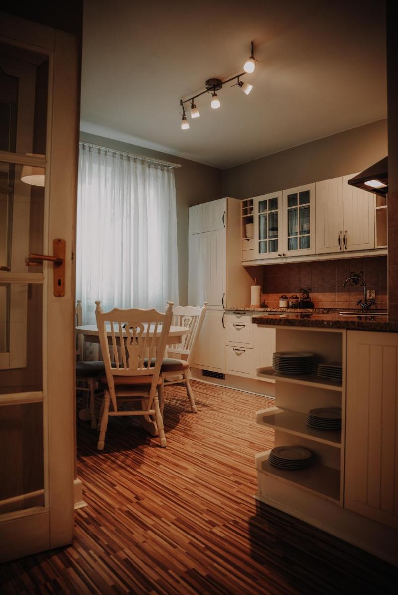 Old Town Apartments - Housity
