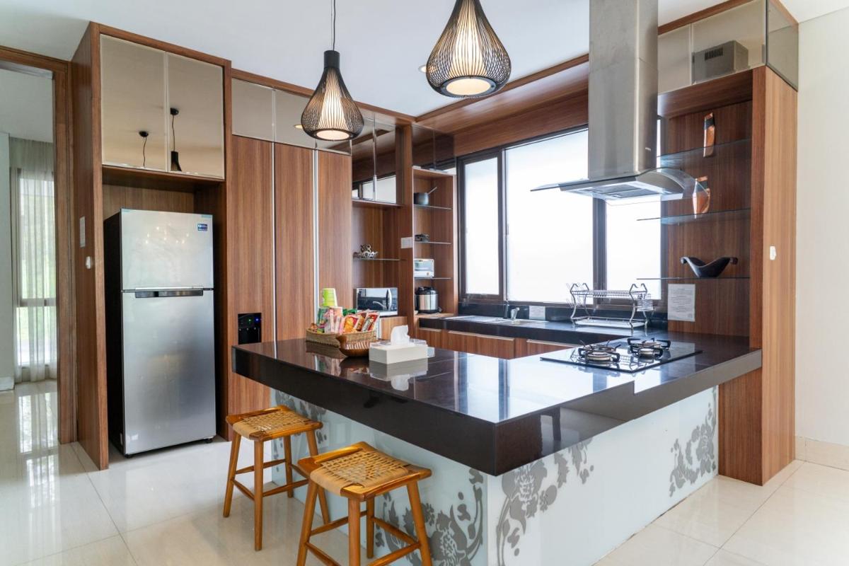 Narwastu Hill View Villa 6 Bedrooms With a Private Swimming Pool and a Movie Room - Hizvo