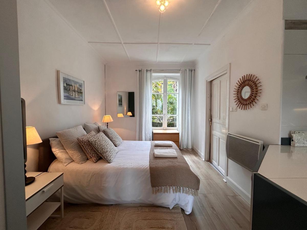 St Guenole' Studio Apartment - Housity