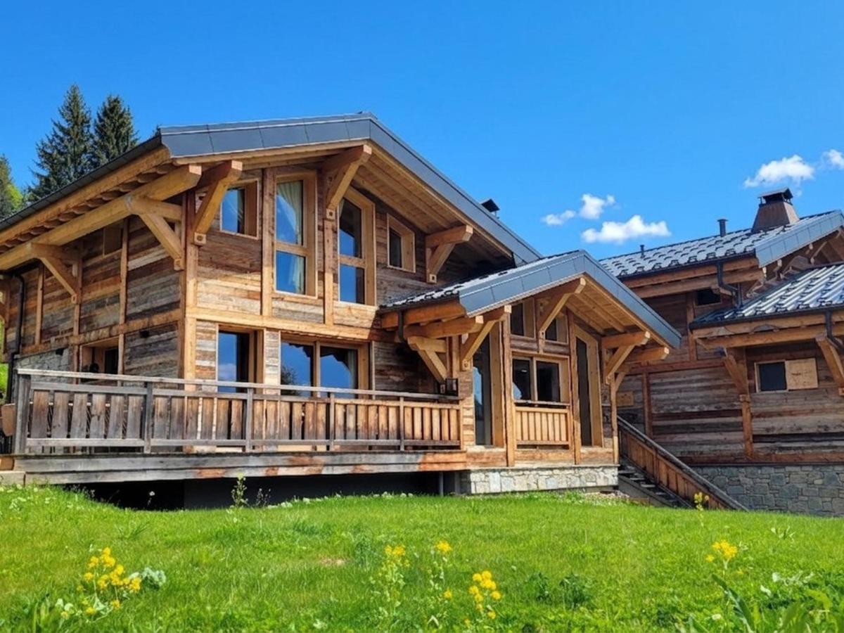Chalet cozy à 4* avec cheminée, WiFi, et balcon proche des pistes aux Gets - FR-1-598-89 - Housity