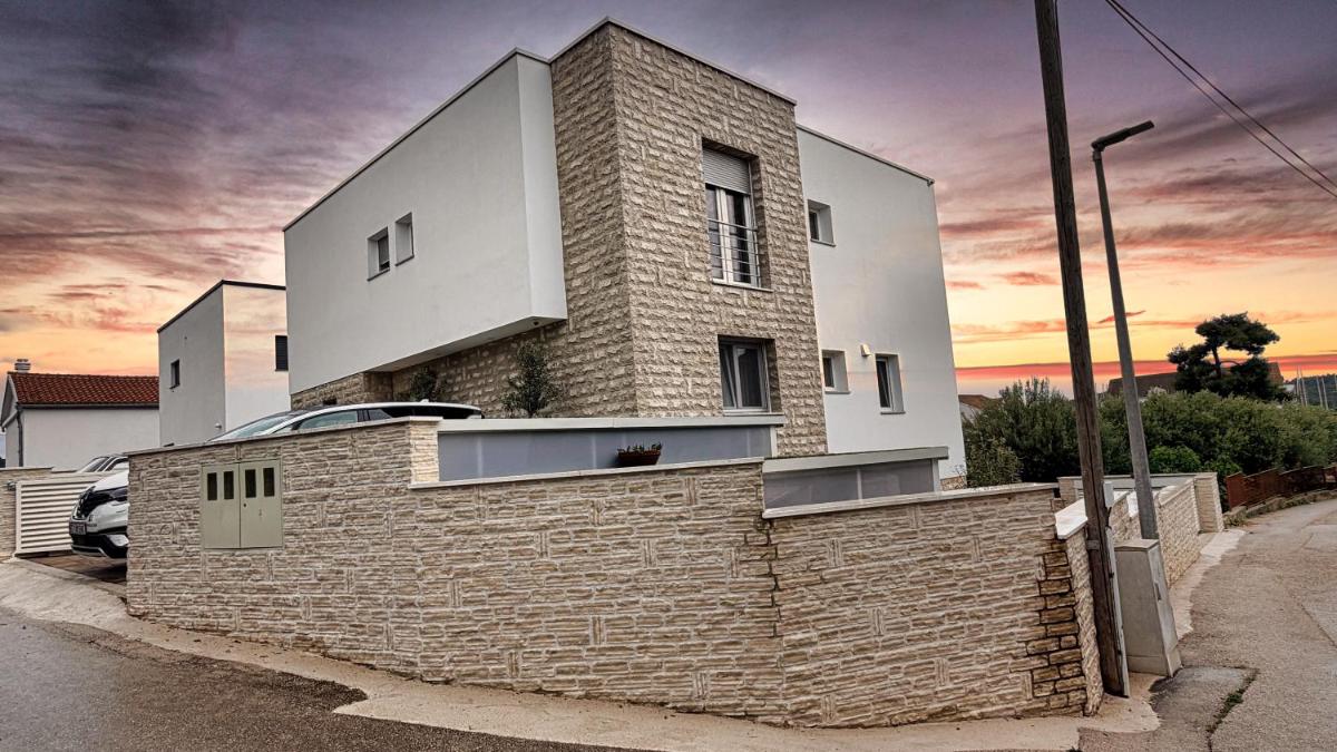 Luxury Apartments Batis Pirovac - Housity